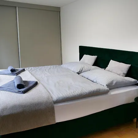 Brokes Apart Otel 3*